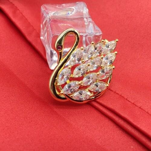 Cubs zircon brooch women gold swans zircon brooches and brooches wedding bridal wedding decorations women