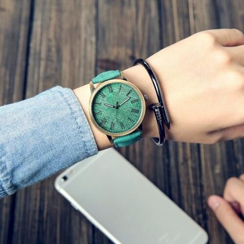 Quartz Men Watches Casual Wooden Color Leather Strap Male Wristwatch Vintage Imitation Jeans Pattern Multicolor Ladies Watch