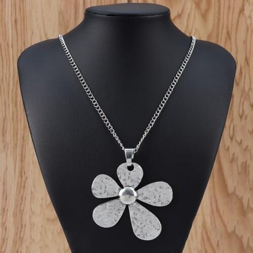 1 Piece Large Abstract Metal Flower Pendant On Long Curb Chain Necklace Lagenlook 34 inches