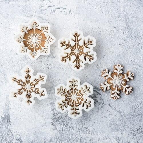 3D Snowflake Cake Biscuit Cookie Cutter Mold DIY Baking Pastry Tool Sugarcraft Fondant Cake Cutting Mold Baking Tool