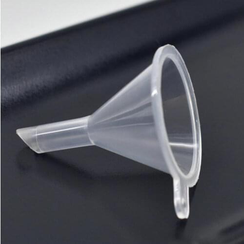 20Pcs/Lot 30mm Mini Funnel For Perfume Bottle Small Liquid Essential Oil Filling Bottle Plastic Funnel in Labs Repacking Tools