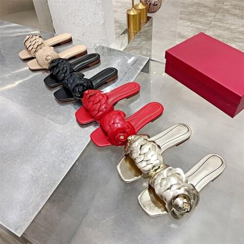 Hot Sale Womens Slippers Genuine Leather Womens Shoes Open Toes Flowers Sliders For Woman Plus Size 35-43 Summer Sliders Shoes