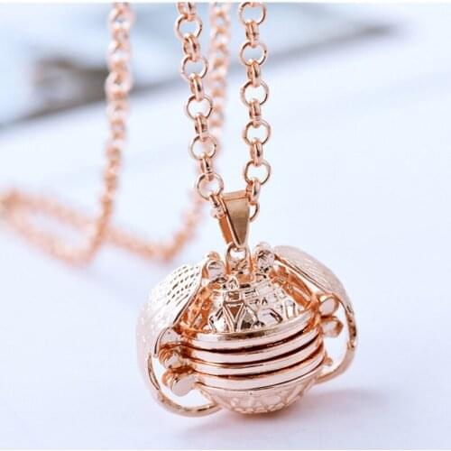 Creative Openable Child Photo Necklace Children Wing Necklace Family Photo Key Chain Can Open Necklace Box