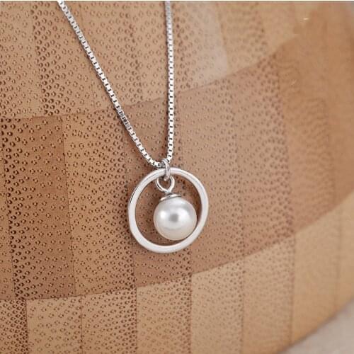 Cute Female White Pearl Pendant Necklace Charm Sterling Silver Chain Necklaces For Women Cute Bridal Round Wedding Necklace