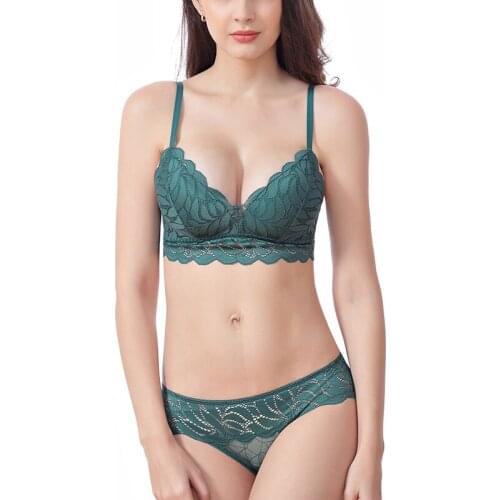 Sexy Women Wirefree Bra Set Lace Breathable Bralette Sexy Lingerie Set Sleep Cotton Bra and Panty Sets Triangle Cup Brassiere