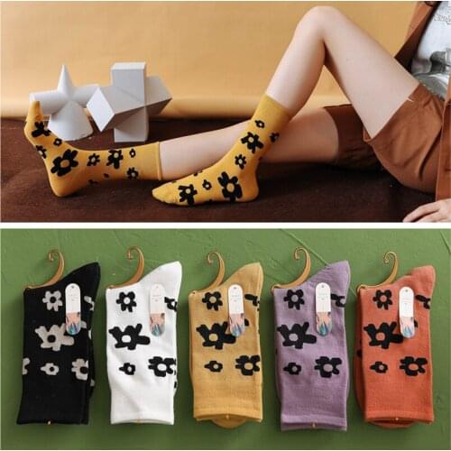 5pairs/lot Autumn and Winter socks College Wind Cotton Socks for Women Girls Flowers Fashion Sock