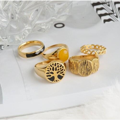 Stainless Steel Chubby Rings for Women With Zircon Shell Understated Delicate Female Engagement Jewelry