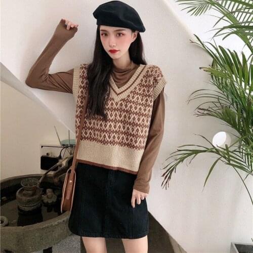 Woman Jacket Vest Autumn and Winter Loose Sleeveless V-neck Womens Short Plaid Knitted Sweater Vest Chaleco Mujer