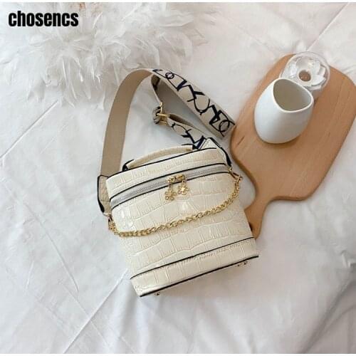 Retro Bag Summer Bucket Bag with Metal Purses and Handbags High Quality 2021 Luxury Designer Wide Strap Crossbody New Product