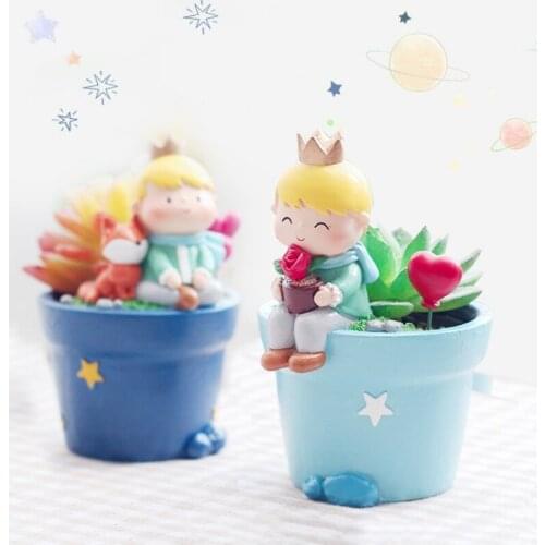 Resin Succulent Planter Small Ornament Cute Prince Pots Resin Little Boy Flowerpot Bonsai Garden Home Decor Plant Pot