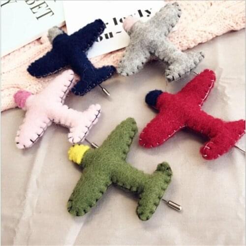 New Woman Fabric Brooches Pins Personality Cute Airplane Design Simple Cartoon Creative Brooch Candy Color Fashion Jewelry