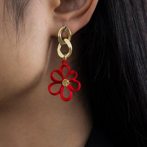 European and American retro jewelry with red love heart fashion simple flower-shaped alloy pendant earrings for women
