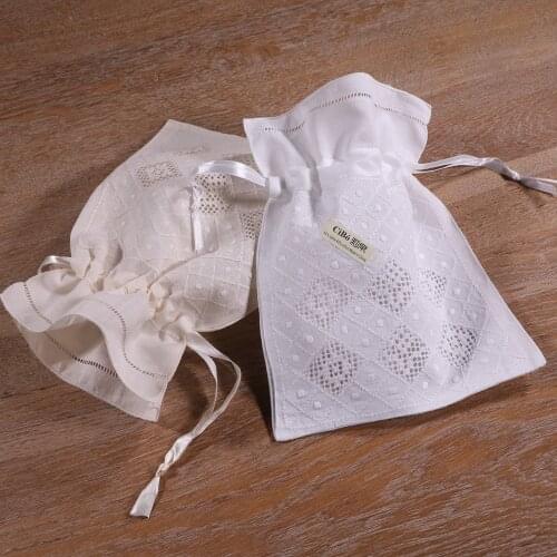 B022 : 1 piece White/Beige ramie cotton hand embroidery Drawnwork gift Storage bags travel pouchs Drawstring bags