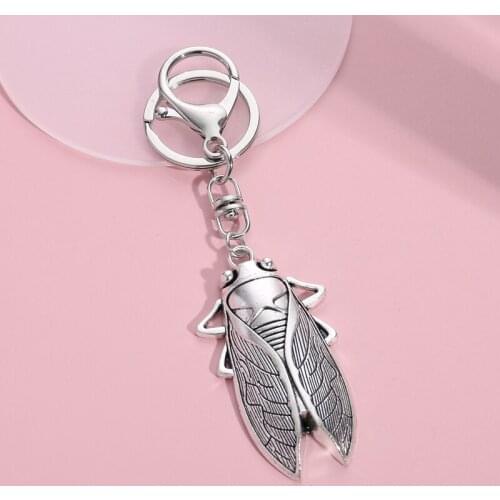 Metal Keychain Cicadas Insect Key Ring Animal Key Chains Souvenir Gifts For Women Men Handbag Accessorie Punk Jewelry Handmade