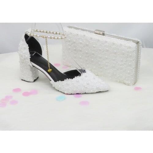 2021 WOmen White Bride Wedding Shoes Pointed Toe Square Heel Lace Flower Sandals Ankle Strap Ladies Party Dress Shoes And Bag