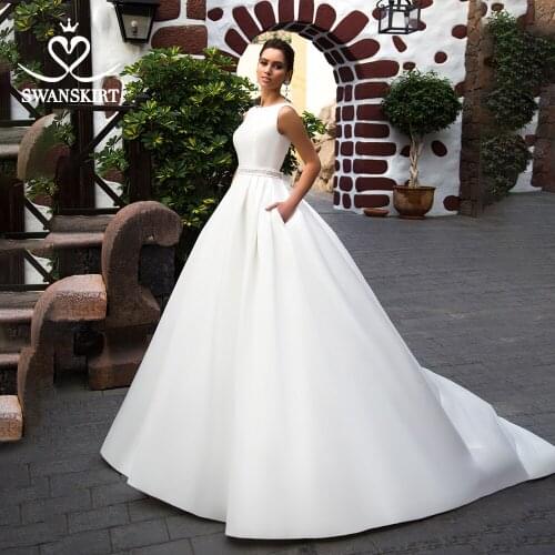 Elegant Bow Satin Wedding Dress Chic Crystal Belt Pocket A-Line Court Train Princess Bridal Gown SwanSarah K301 Vestido De Noiva