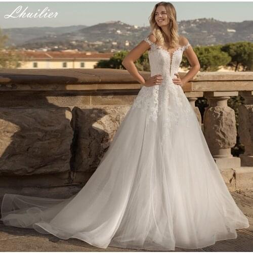 Lhuilier A-line Scoop Neck Tulle Wedding Dresses 2021 Floor Length Short Sleeves Court Train Bridal Dress with Lace Appliques
