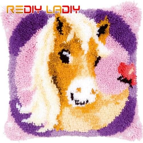 DIY Latch Hook Cushion Kits Wild Horses Pillow Case Crochet Crafts Acrylic Yarn for Embroidery Sofa Bed Cushion Cover Home Decor