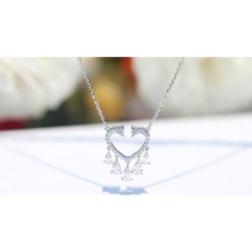 Exquisite White Gold Heart-shaped Super Flash Diamond Clavicle Chain Real Diamond Color Gold Ladies Pendant Pendant Necklace