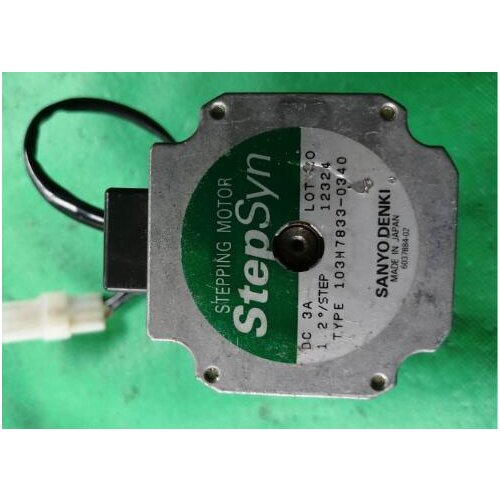103H7833-0340 stepper motor, used in good condition . 80% appearance new , good working , free shipping