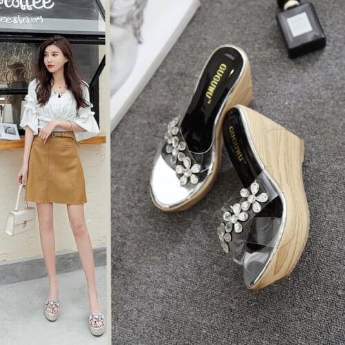 Wedge heel slippers 2020 summer new style outer wear fashion platform womens shoes petal rhinestone non-slip women sandals