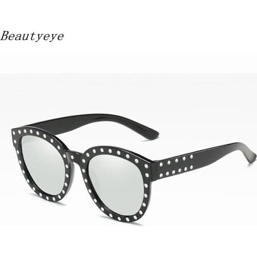New Fashion Unisex Square Vintage HD Lens Sunglasses men Women Rivets Design Retro Sun glasses gafas oculos UV400
