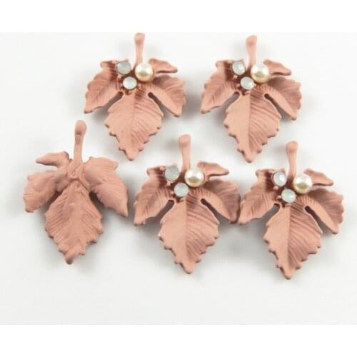 10PCS Pink Tree Leaves Pearl Vintage Zinc Alloy Maple Leaves Feather Pendants Charms for Necklace DIY Jewelry Findings DIY Gifts