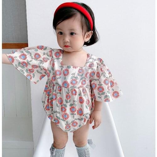 2021 Summer Baby Clothes Small Flower One Piece Girl Big Fly Climbing Sleeve 0-3 Years Old Set