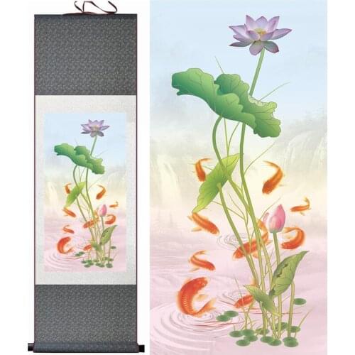 Free shipping Fish painting Silk painting traditional art Chinese painting fish playing art painting FISH in the water