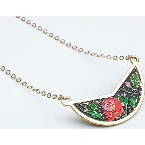 Retro Gold Shiny Rose Flower Pendant Necklace Charm Woman Fashion Punk Jewelry Accessories Party Clavicle Chain Necklace Gift