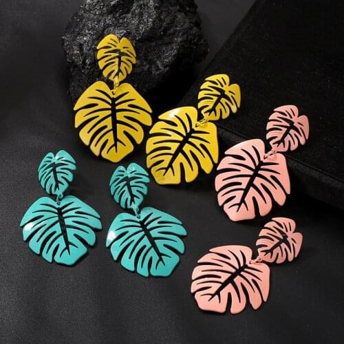 Fashion Multicolor Leaf Pattern Earrings for Women Simple Pink Blue Yellow Colorful Openwork Leaves Earrings New 2019 Jewelry