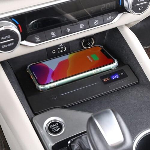Car Accessories for Nissan Altima 2019 2020 2021 Qi Wireless Fast Charger Panel Phone Holder 15W