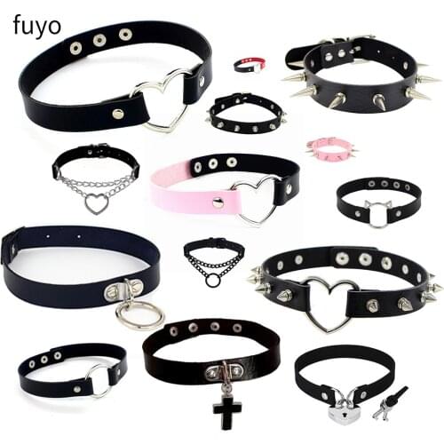 2021 Woman Heart Punk Choker Collar Necklace Pu Leather Gothic Accessories Neck Belt Adjustable Spiked Rivets Party Sexy Jewelry