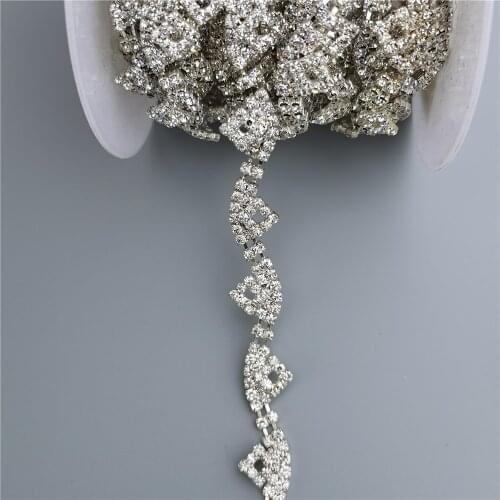 30cm Silver Diamond Triangle Rhinestones Trim Ribbon Blinking Crystal Metal Chain For Dress Bag Shoes Accessories Decoration