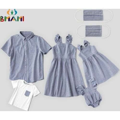 Family Matching Outfits Look Ruffled Mother Daughter Mom Mum & Baby Dresses Mommy And Me Clothes Short Sleeve Father Son Blouses