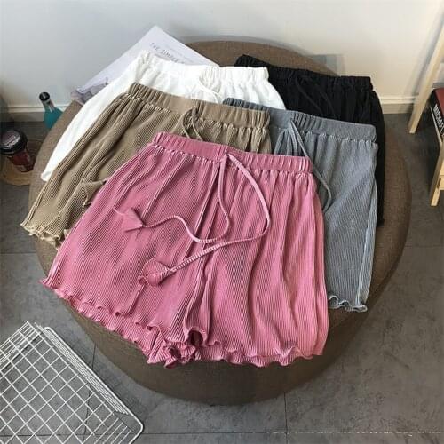Elastic Waist High Street Casual Loose Shorts Women Beach Party Clothing Pleat Shorts Female Summer Candy Color Shorts Plus Size