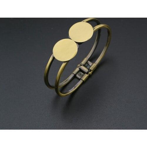 1Pcs Vintage Style Brass Bronze 18MM Round Disc Bracelet Bangle Settings DIY Supplies 60MM Diameter 1900238
