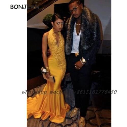 2021 Sexy Deep V Neck Evening Dress Long Lace Appliques Floor Length Gold Evening Prom Party Gowns