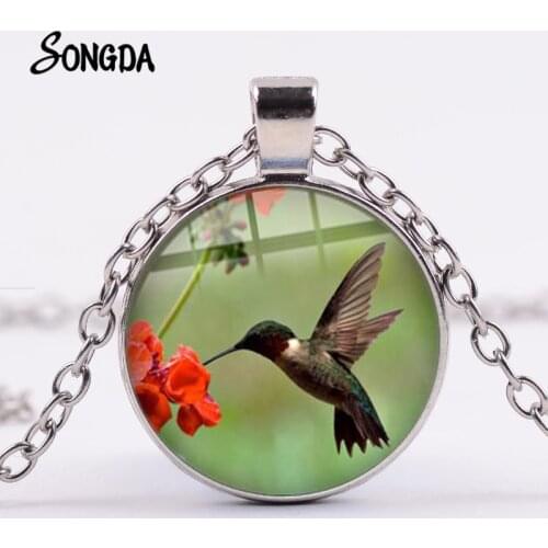 Blue Hummingbird Picking Honey Necklace Colorful Bird Art Flower Picture Glass Dome Round Pendants Lovely Animal Jewelry