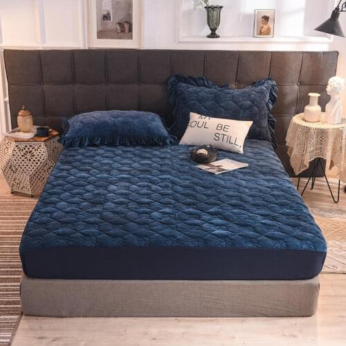 Super popular thick crystal velvet quilted mattress for warm, comfortable sleep bedding for warm sleep