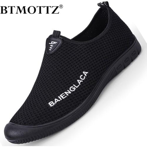 Lightweight Men Sneakers Casual Breathable Knitted Loafers Men Luxury Shoes Mens Outdoor Fashion Walking Shoes Zapatillas Hombre