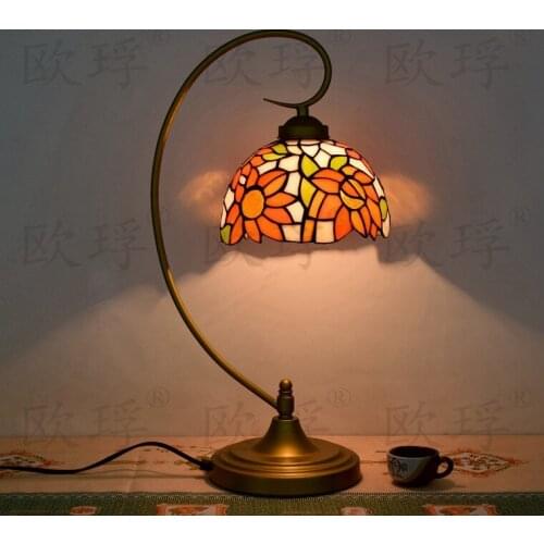 10 Inch Flesh Country Flowers Tiffany Table Lamp Country Style Stained Glass Lamp for Bedroom Bedside Lamp E27 110-240V