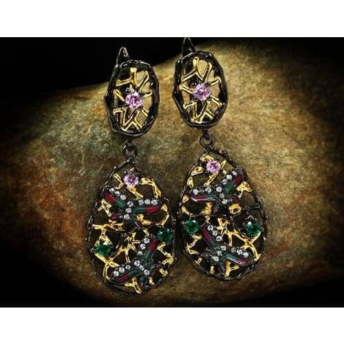 Luxury Crystal Female Leaf Drop Earrings Cute 14KT Black Gold Wedding Earrings For Women Vintage Hollow Butterfly Dangle Earring