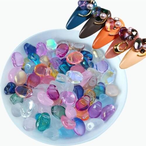 Light Pearl Crescent Manicure Art Rhinestone 6x8mm Glass Material Crystal 30pcs / 100pcs for 3D Nail Decoration