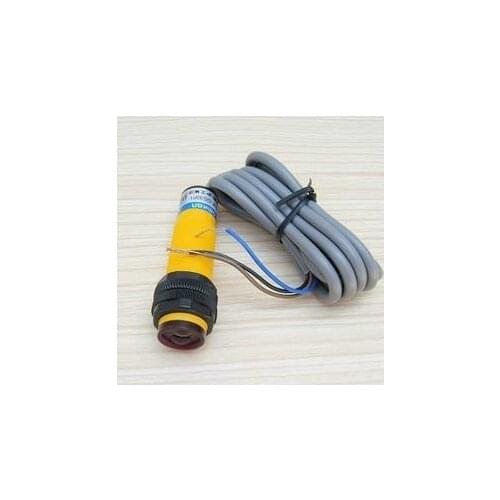 Free Shipping! 10pc Omron three-wire DC NPN normally open E3F-DS10C4 photoelectric switch