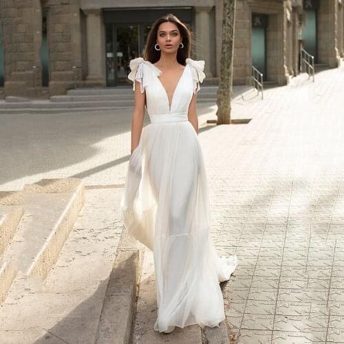 UZN Ivory Deep V Neck Chiffon Wedding Dress High Waist Gathered Pleated A Line Bridal Gown Long Brides Dress Vestido De Noche