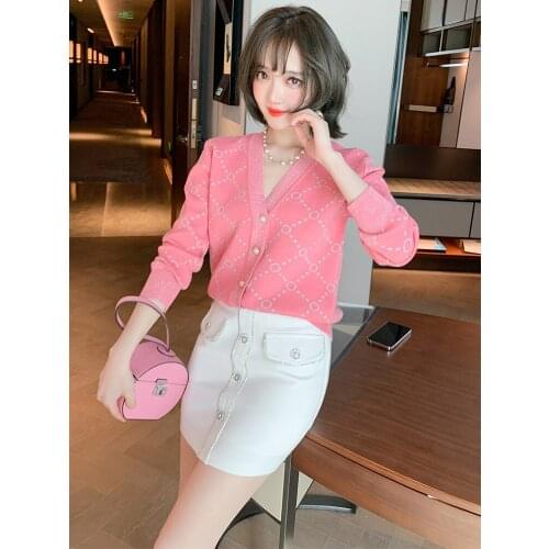 Fresh V Collar pin bead single breasted bright silk blended knitting cardigan womens wear 2021 Spring new High Top Quality