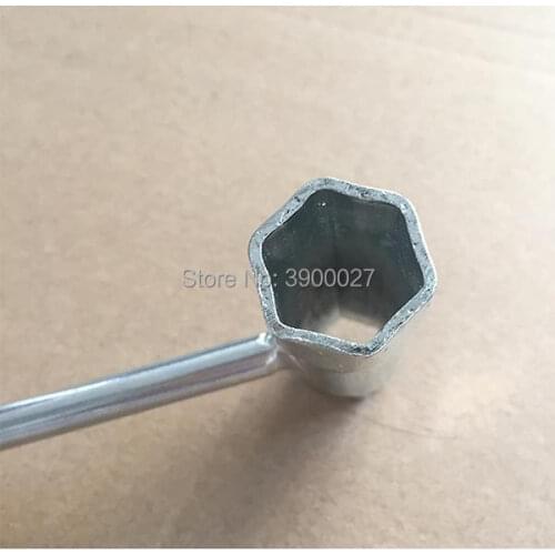 2PCS/LOT Universal SPARK PLUG SOCKET WRENCH 4500 5200 5800 45/52/58CC Chainsaw spare parts good quality