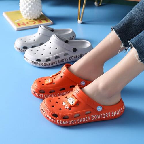 Lisapie Womens Sandals plastic clogs Summer Women Casual Shoes Men Sandals Hollow Out Mesh Flats Beach Flats Couple slippers