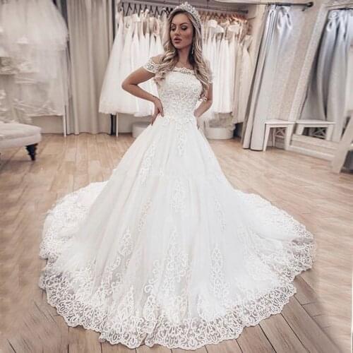 Vintage Princess a-line Wedding Dresses Off Shoulder Lace Up Back White Ivory Bridal Dress Court Train Vestido de noiva